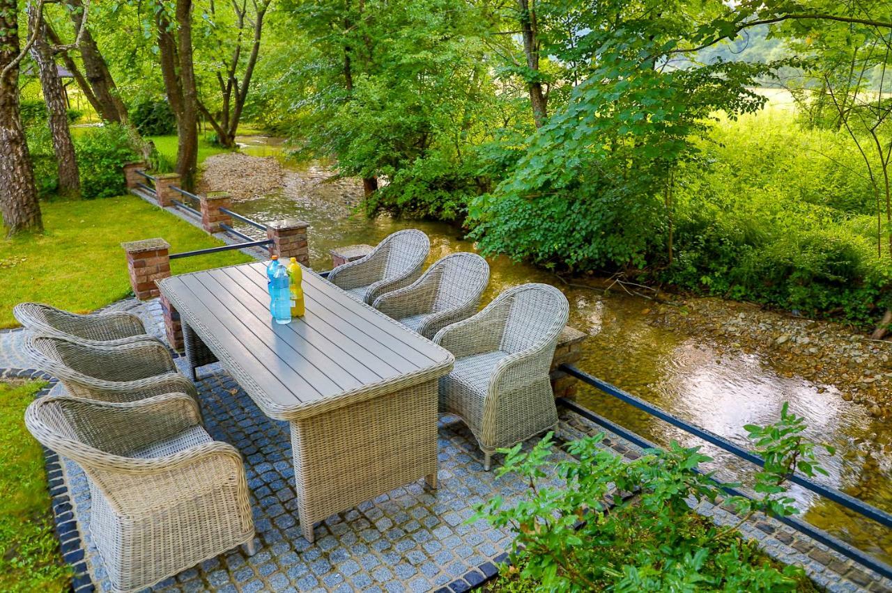 Holiday Home Villa Sara Bihać Exteriör bild